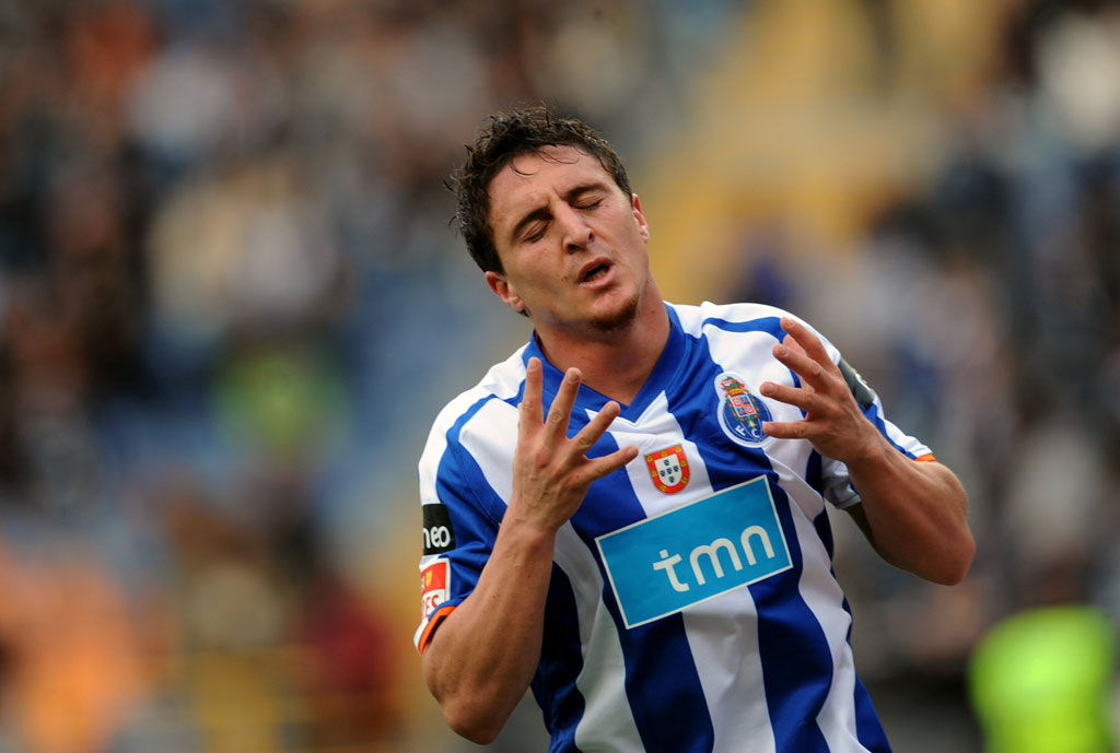 [Imagem: 384713?tp=UH&db=IMAGENS]