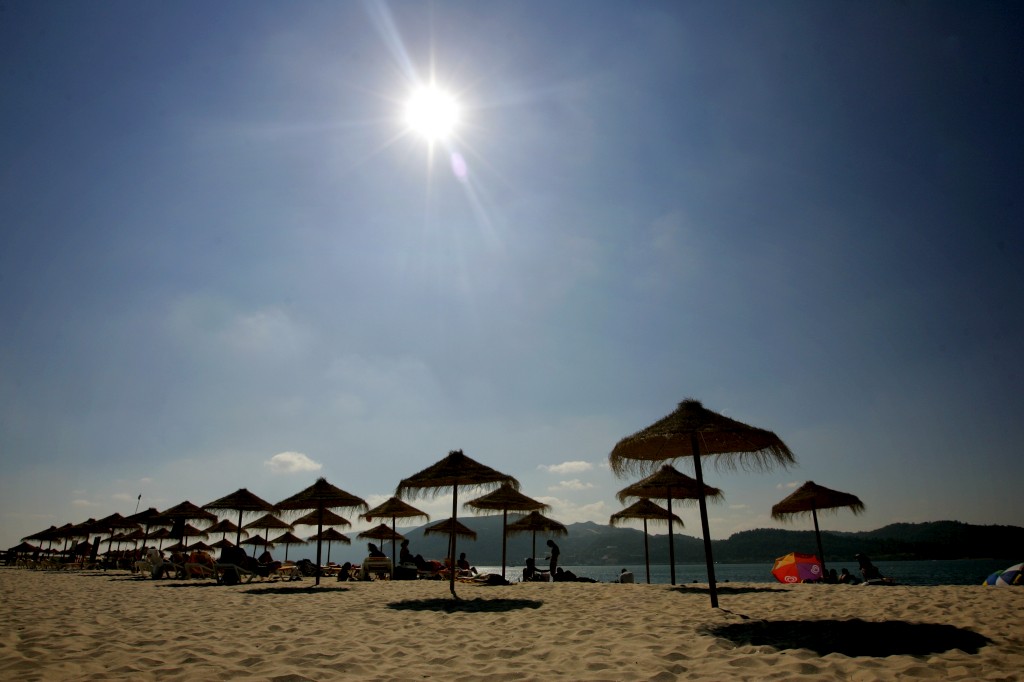 Público terá acesso condicionado à praia do Grupo Pestana em Tróia 1026393?tp=UH&db=IMAGENS